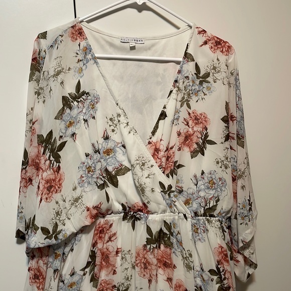 BalticBorn Dresses & Skirts - BalticBorn beautiful flowy long dress